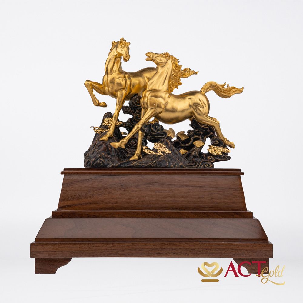 Biểu trưng dát vàng - Quà Tặng Dát Vàng - Công Ty TNHH Q&V